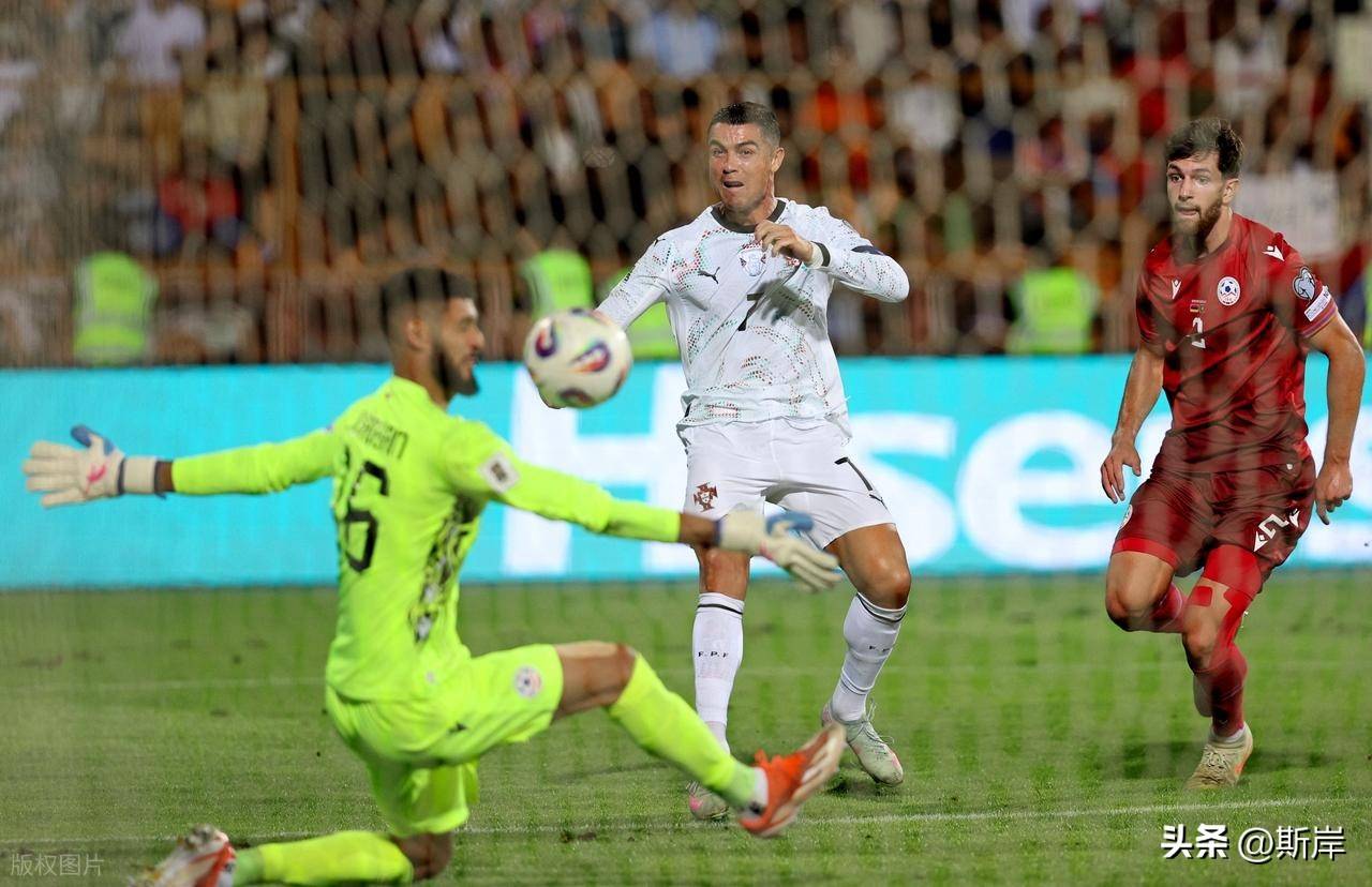 开元娱乐-集结日世预赛传出新动向，切尔西防线松动，高层表态——赛场秩序良好，年轻球员获得机会的简单介绍